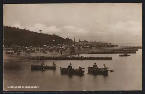 AK Ostseebad Brunshaupten, Ruderboote am Strand