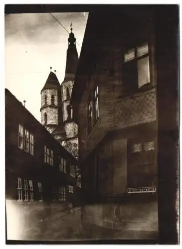 Fotografie W. Apel, Berlin, Ansicht Nordhausen, Strassenansicht mit Blick zur St. Basii-Kirche