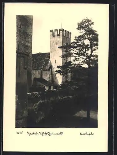 AK Grünwald /Isartal, zinnenbewehrter Turm des Schlosses