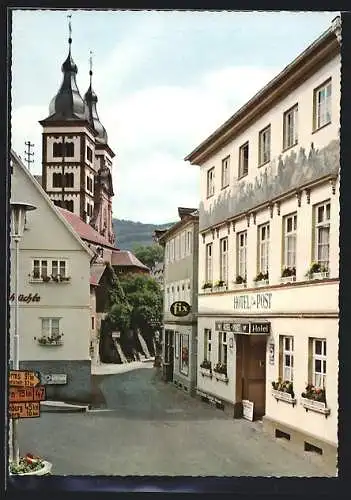 AK Amorbach im Odenwald, Schmiedsgasse mit den Türmen der Abteikirche