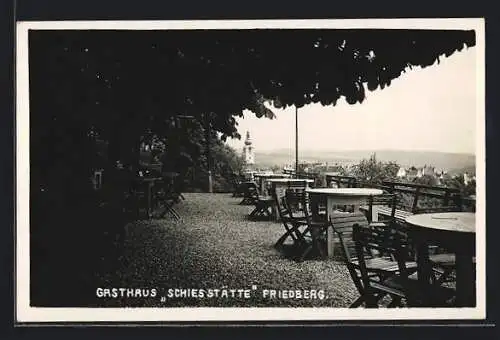 AK Friedberg, Gasthaus Schiesstätte, Garten mit Ortsblick