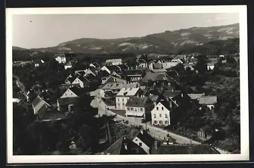 Foto-AK Eibiswald, Ortsansicht mit Strasse aus der Vogelschau