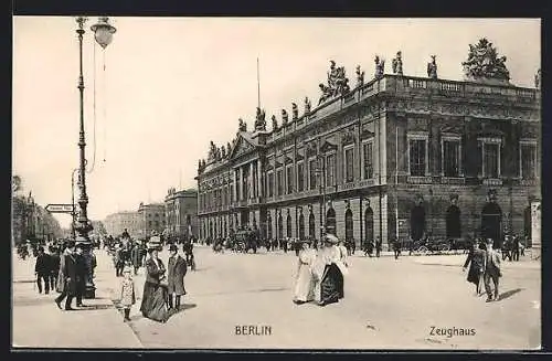 AK Berlin, Belebte Partie am Zeughaus