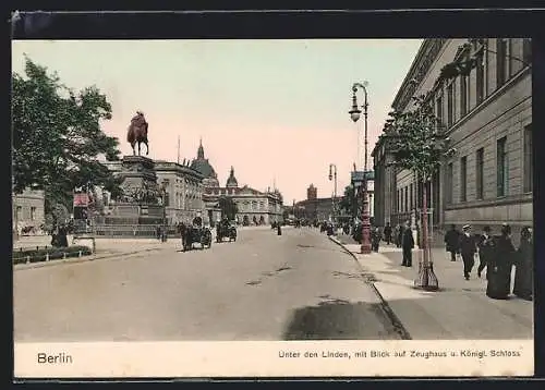 AK Berlin, Strasse Unter den Linden mit Blick auf Zeughaus und Königliches Schloss