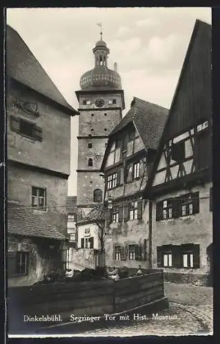 AK Dinkelsbühl, Segringer Tor mit Historischem Museum