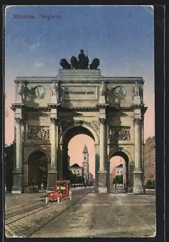 AK München, Siegestor mit Auto