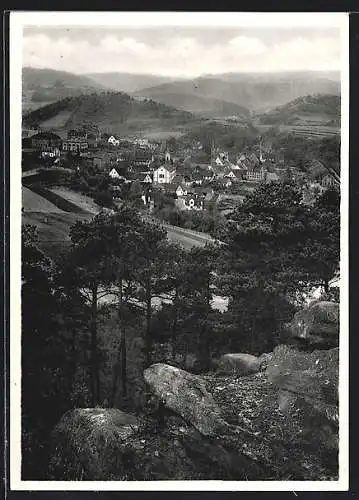 AK Waldfischbach /Pfalz, Teilansicht mit Kirche