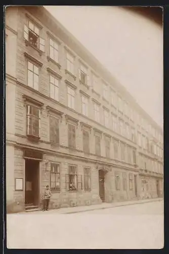 Foto-AK Wien, Bronzewaren-Fabrik Franz Schärf, Wehrgasse 27