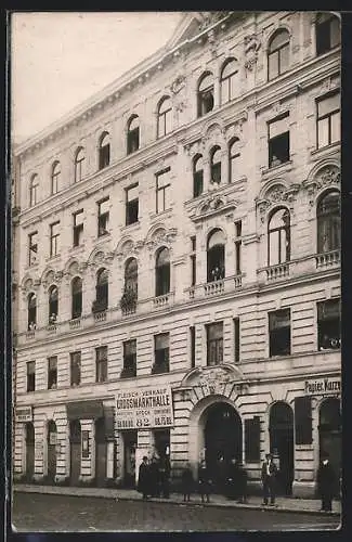 Foto-AK Wien, Fleischverkauf Grossmarkthalle Ullmannstrasse 4