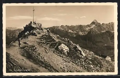 AK Nebelhorn mit Gipfelkreuz und Blick geg. Hochvogel u. Zugspitze