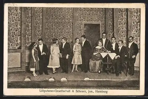 AK Hamburg, Liliputaner-Gesellschaft A. Scheuer jun. in Abendgarderobe auf der Bühne
