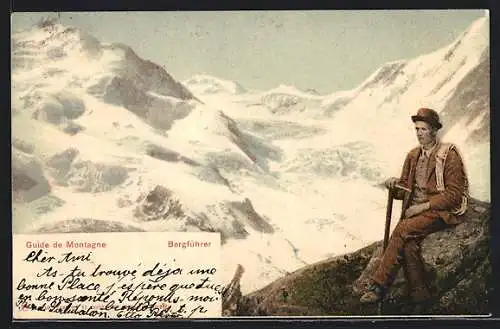 AK Bergführer mit Hacke auf dem Gipfel eines Berges