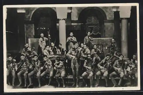AK Budapest, Zigeunerknaben-Kapelle vom Radiosender Budapest