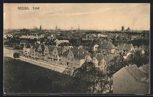 AK Neuss, Totalansicht mit Strassenpartie