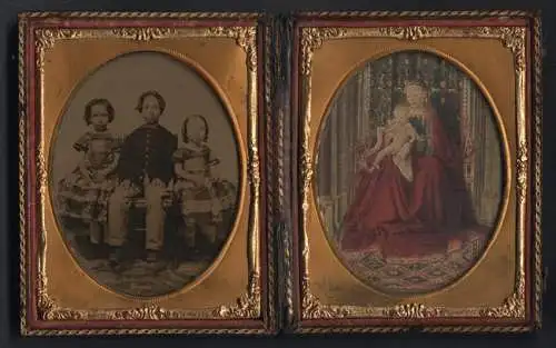Fotografie Ambrotypie auf 1 /6 Platte, junger Knabe nebst seinen beiden niedlichen Schwester, zweites mit Heiligenbild