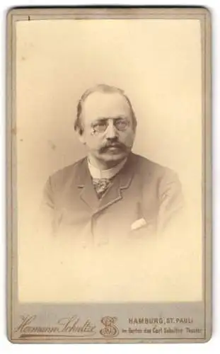 Fotografie Hermann Schultze, Hamburg, Herr Dr. Heinrich Lagler, Chefredakteur Bielefelder Post, 1891