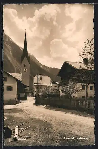 AK Krimml, Strassenpartie mit Kirche