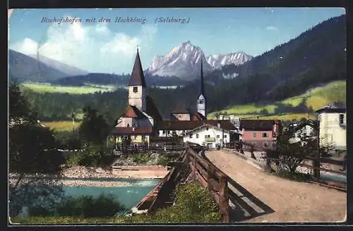 AK Bischofshofen, Blick von der Brücke zur Kirche und dem Hochkönig