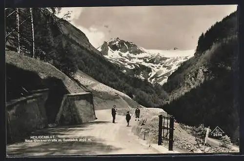 AK Heiligenblut, Neue Glocknerstrasse mit Sonnblick