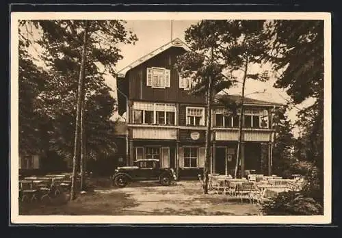 AK Bad Gottleuba, Städt. Berghotel Augustusberg, Gartenlokal, Auto