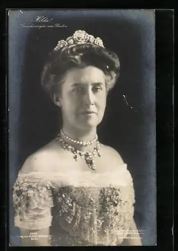 AK Portrait Grossherzogin Hilda von Baden mit Krone und edlem Kollier