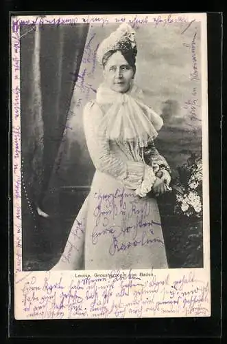 AK Louise, Grossherzogin von Baden, mit einem Bouquet Blumen im Ausgehkleid