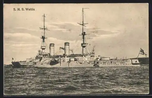 AK Kriegsschiff SMS Wettin der kaiserlichen Marine auf Backbord