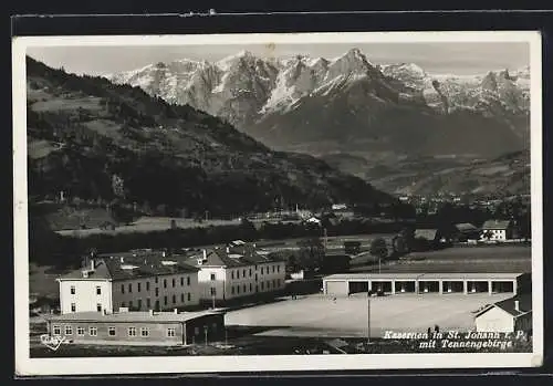 AK St. Johann i. P., Kasernen mit Tennengebirge aus der Vogelschau