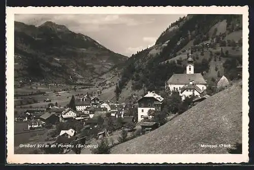 AK Grossarl im Pongau, Gesamtansicht mit Kapelle am Hang