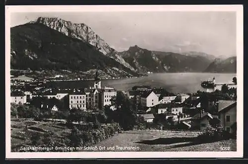 AK Gmunden, Ortsansicht mit Schloss Ort und Traunstein