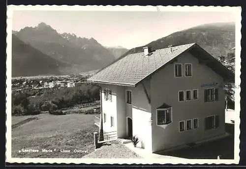 AK Lienz, Landhaus Maria mit Ortsansicht