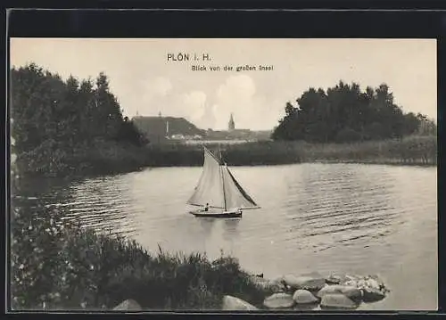 AK Plön i. H., Blick von der grossen Insel mit Segelboot