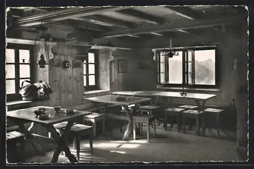 AK Bordier-Hütte, Innenansicht der Berghütte