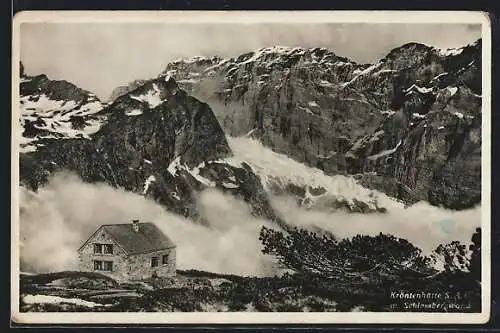 AK Kröntenhütte, Berghütte mit Blick zur Schlossbergwand