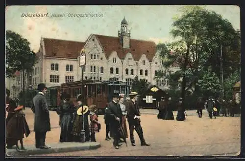AK Düsseldorf, Partie an der Oberpostdirektion mit Passanten und Strassenbahn