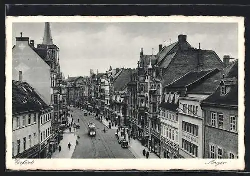 AK Erfurt, Anger mit Strassenbahn und Autos aus der Vogelschau