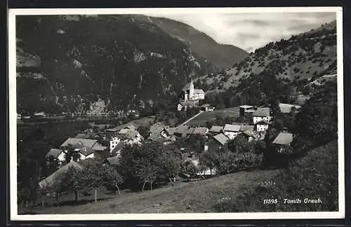 AK Tomils, Ortsansicht von einem Berg aus