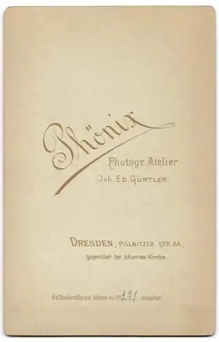 Fotografie E. Gürtler, Dresden, Pillnitz-Str. 64, Bürgerliches Paar mit drei Kindern