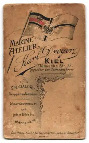 Fotografie Karl Dreyer, Kiel, junger Matrose in Uniform mit Matrosenknoten