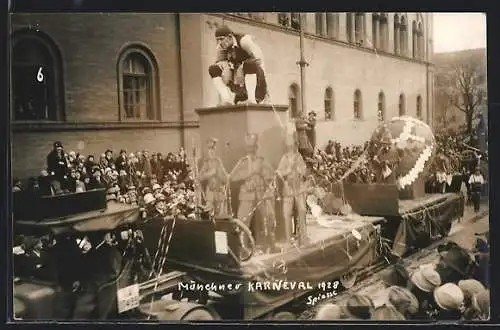 Foto-AK München, Münchner Karneval 1928, Wagen mit Soldatenfiguren