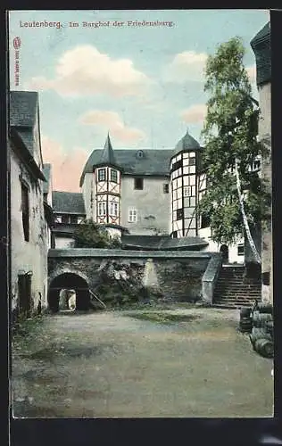 AK Bad Leutenberg, Im Burghof der Friedensburg