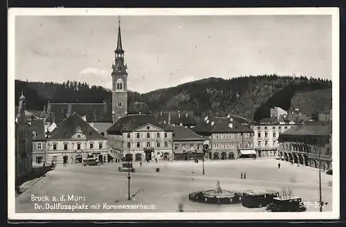AK Bruck a. d. Mur, Platz mit Kornmesser und Stadtamt
