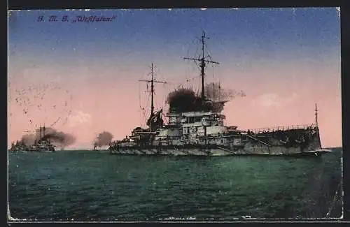 AK S. M. S. Westfalen mit Kriegsschiffen in Kiellinie
