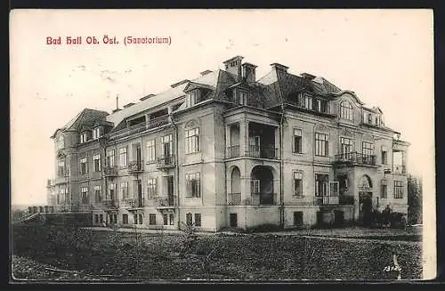 AK Bad Hall /Ob.-Öst., Ortspartie mit Sanatorium