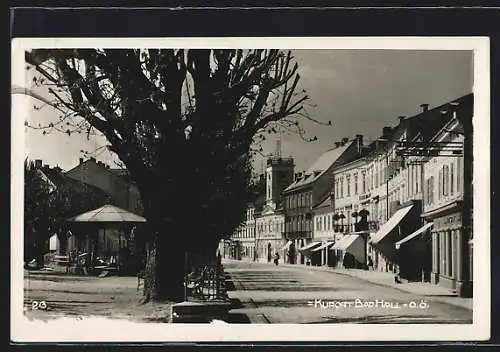 AK Bad Hall /O.-Ö., Strassenpartie mit Geschäften