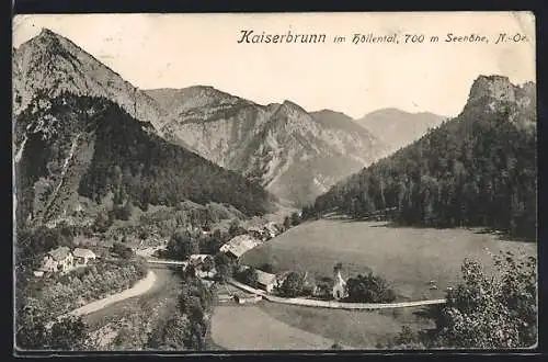 AK Kaiserbrunn, Dorf gegen Bergpanorama