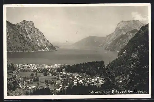 AK Rindbach /Ebensee, Totalansicht vom Berg aus, Salzkammergut