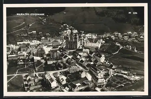 AK Mariazell /Steiermark, Gesamtansicht mit Basilika vom Flugzeug aus