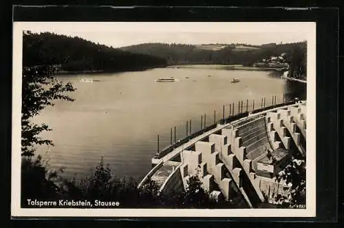 AK Kriebstein, Motorboote auf dem Stausee an der Talsperre