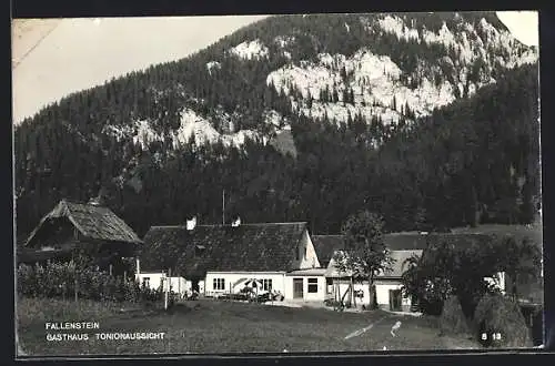 AK Fallenstein, Das Gasthaus Tonionaussicht gegen ein Bergmassiv